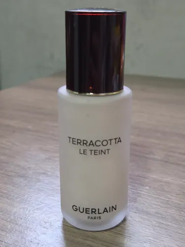 DESAPEGO DE LUXO: Base Guerlain L?Essentiel High Perfection 
