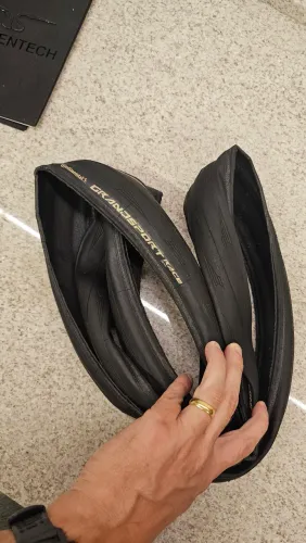 Pneu 700x28