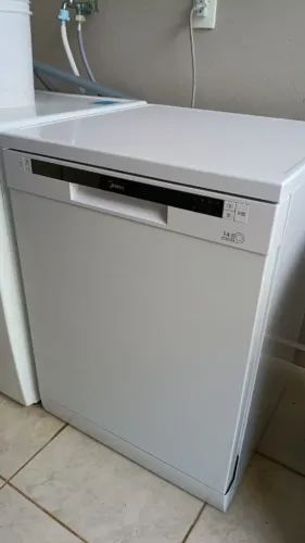 Vende-se Lava-louças Midea 14 serviços 220V