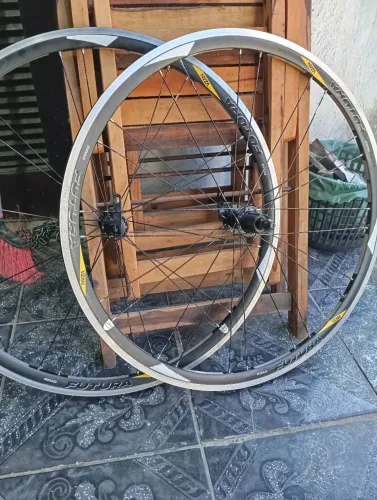 Roda vzan futura 20 e 24 furos 