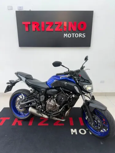 YAMAHA MT-07 689cc ABS 2022 - IMPECÁVEL