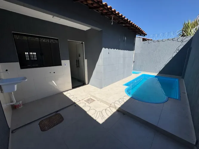 ZULEIKA (luziania) | CASA TOTALMENTE REFORMADA COM PISCINA À VENDA NO ZULEIKA