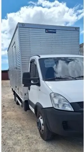 CAMINHÃO IVECO 2019 - BAÚ SECO 30 m³ | IMPECÁVEL