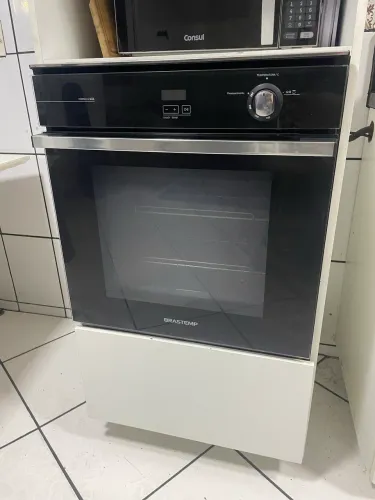 Forno de Embutir a Gás Brastemp 78L Preto Grill