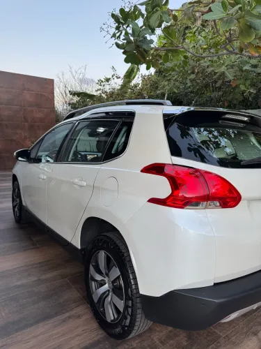 Peugeot 2008 Griffe 1.6 Flex 16V 5P Aut. 2016