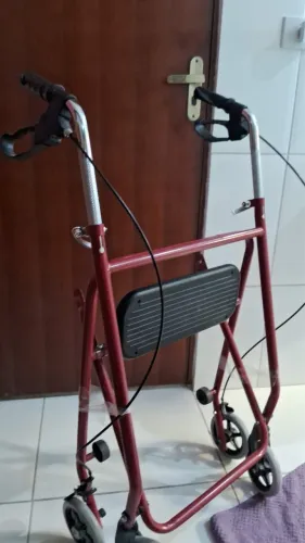 Andador