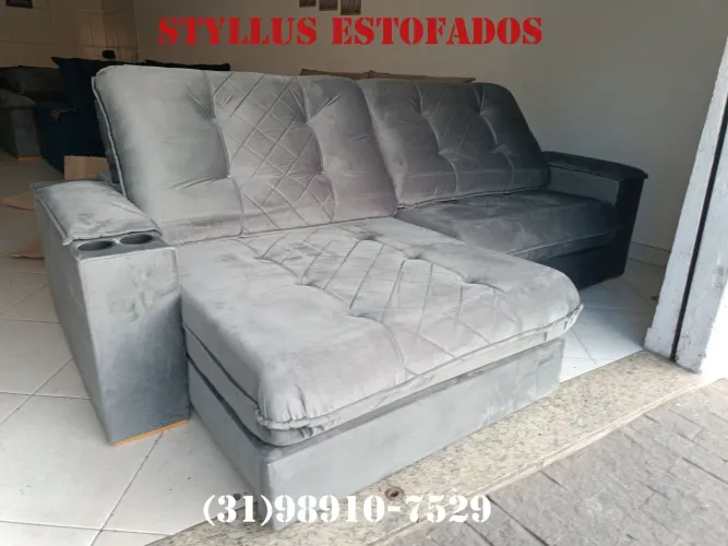 Sofá retrátil  com porta copos de luxo