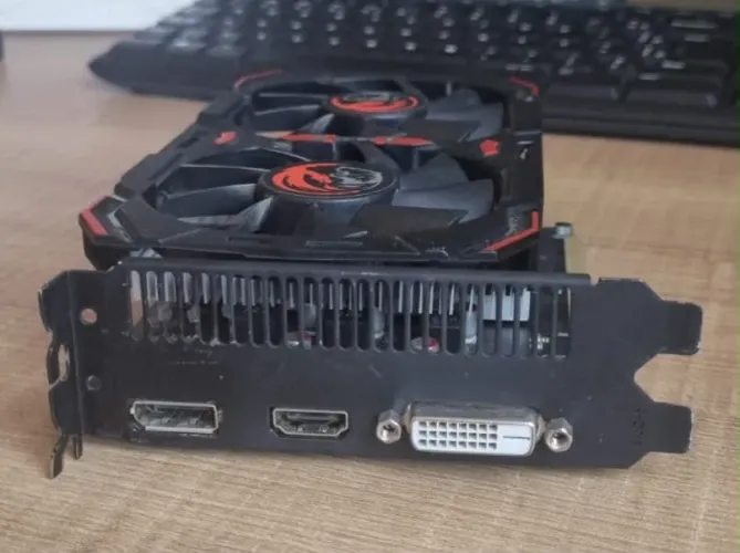 Placa de vídeo RX550 4GB DDR5