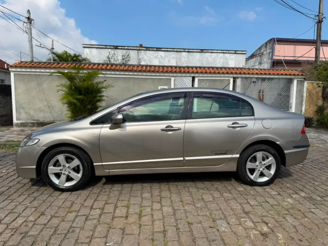 Honda Civic Sedan LXS 1.8/1.8 Flex 16V Mec. 4P 2008