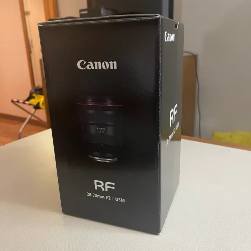 Lente Canon RF 28-70mm f/2 L USM | NOVA