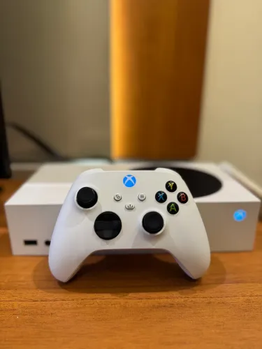 Xbox Series S 512 GB - Com Controle