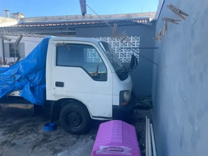 Kia Motors Bongo K-2700 2.7 4x2/4x4 Diesel 2001