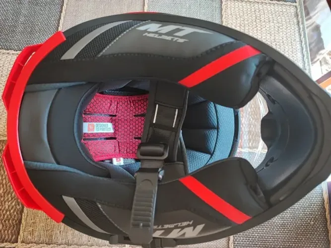 Capacete moto MT Thunder 4 tamanho M - 57-58