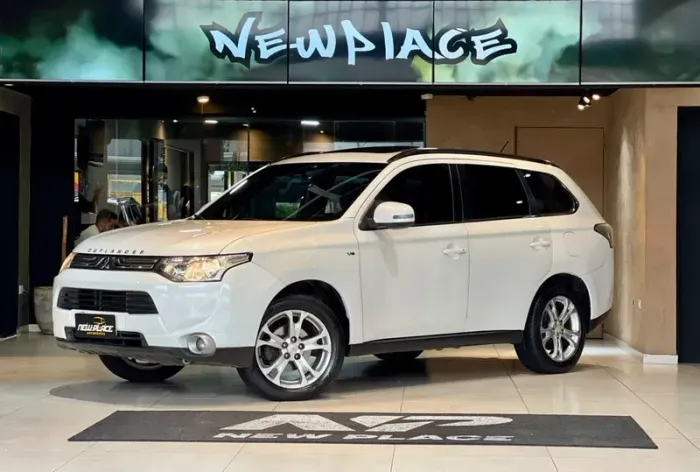 Mitsubishi Outlander 3.0/ GT 3.0 V6 Aut. 2015