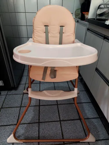 Cadeirinha de alimentação 