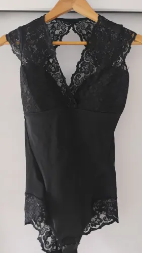 DeMillus GG + blusa 48
