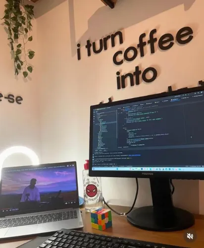  Frase de programador - I turn coffee into code decoração parede grande