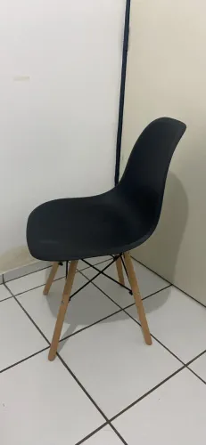 Vendo cadeira Charles Eames Eiffel