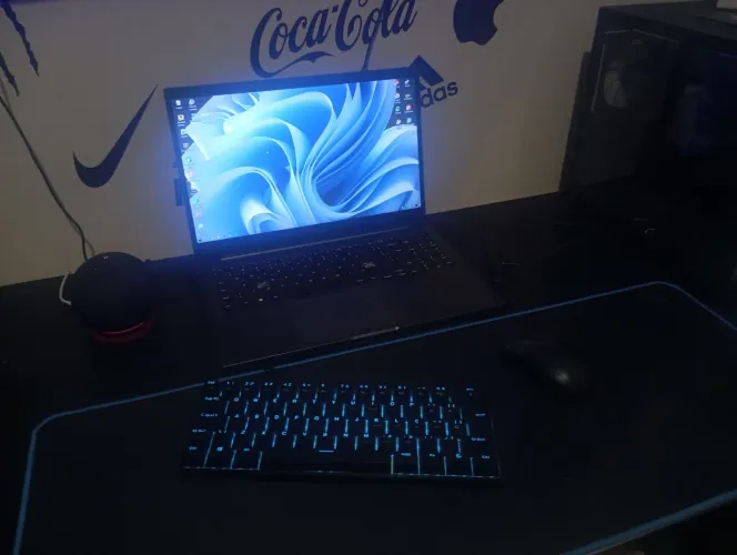 Kit Notebook Samsung i5 11ª Gen + 16GB RAM + Teclado 60% + Mouse Logitech