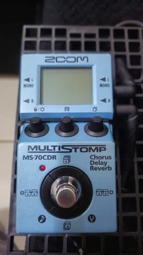 Pedal Pedaleira Stompbox Zoom MS70CDR 