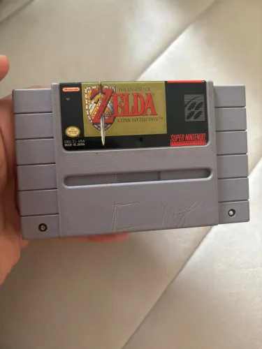 The Legend Of Zelda: A link to the past Super Nintendo SNES