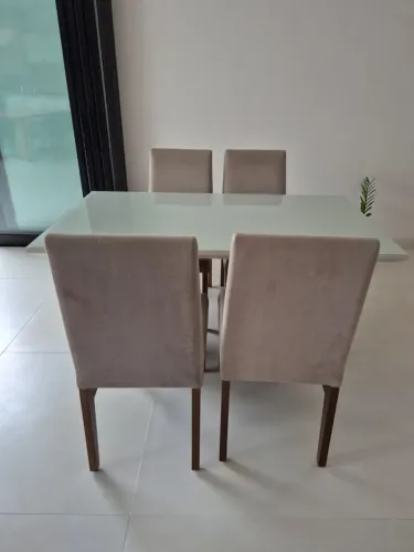 Mesa e cadeiras da Jacaúna 