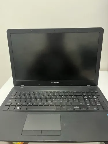 Vendo notebook Samsung preto