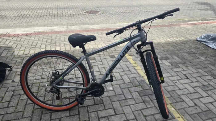 (Oportunidade) bike Absolute R$ 900 reais