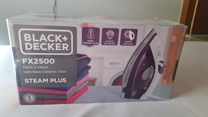 Ferro de passar Black + Decker FX 2500
