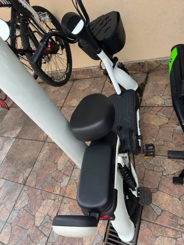 ? Aima scooter 2025 à venda - R$ 3.000 ?