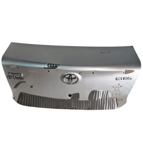 Tampa Traseira P/Friso Cromado Toyota Etios 2013 A 2021 Original 26926 