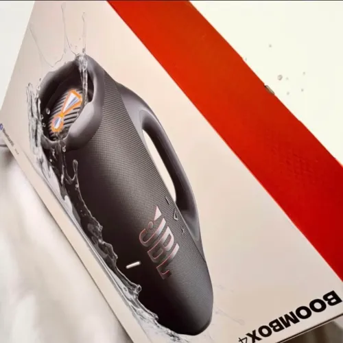 Caixa De Som Boombox 4 JBL À - Preta - Bluetooth - 