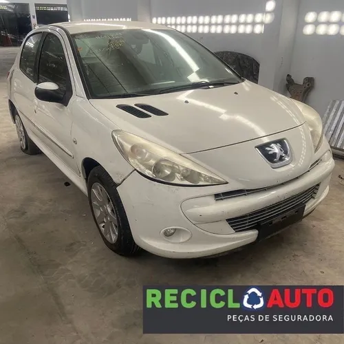 Sucata de pegeout 207 1.4 automático para retirada de peças 