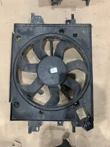 Ventilador do Radiador Renault Sandero/Logan 2014 à 2022 21481790