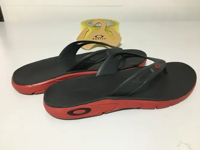 Chinelo Oakley Rest 2.0 - Preto / Vermelho 42 Original