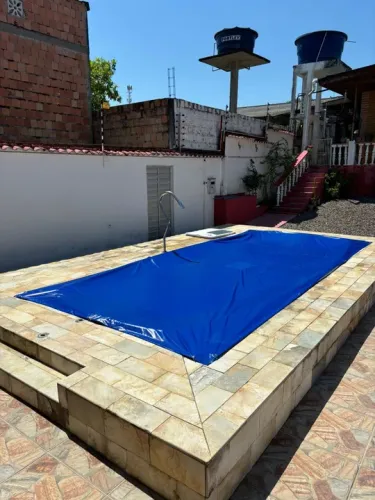 Capas de piscina 