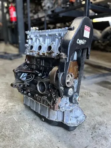 Motor Parcial Volkswagen Polo 2003 1.6 8v C/nota e Garantia 