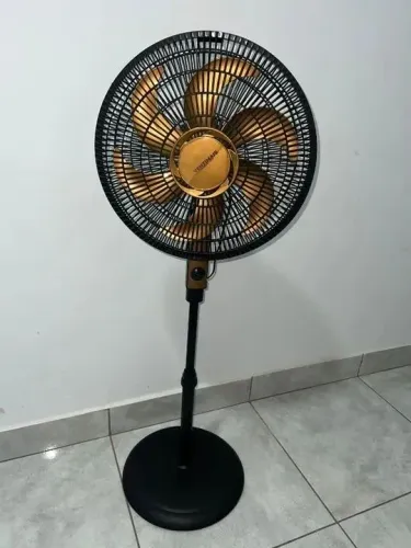 Lacrado Ventilador Coluna Turbo Silencioso 6 Hélices 3 Vel 126W 220V Ventimais