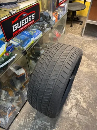 Pneu Bridgestone 275/40R20 106w Alenza 001 Run Flat