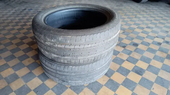 2 Dois Pneus 235/60R19 Pirelli PZERO Meia Vida