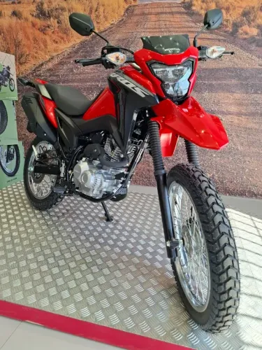 Promoção SÓ 23590 Honda Bros 160 - CBS - Emplacada e financiada em até 48X sem entrada