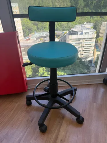 Cadeira Mocho para estética 