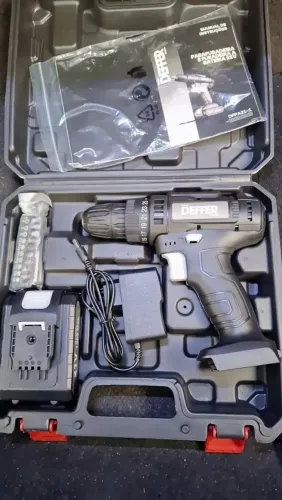 Parafusadeira 21V Acompanha Maleta e acessórios Fazemos entrega