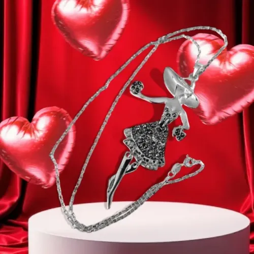 Corrente de prata italiana polida com pingente em Formato de Bailarina Com Marcassitas