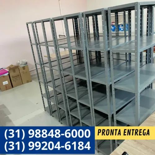 Estantes de aço com 6 bandejas 30cm