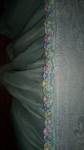 Toalha mesa para festa medindo 1,40 de comp.x0.82 de altura