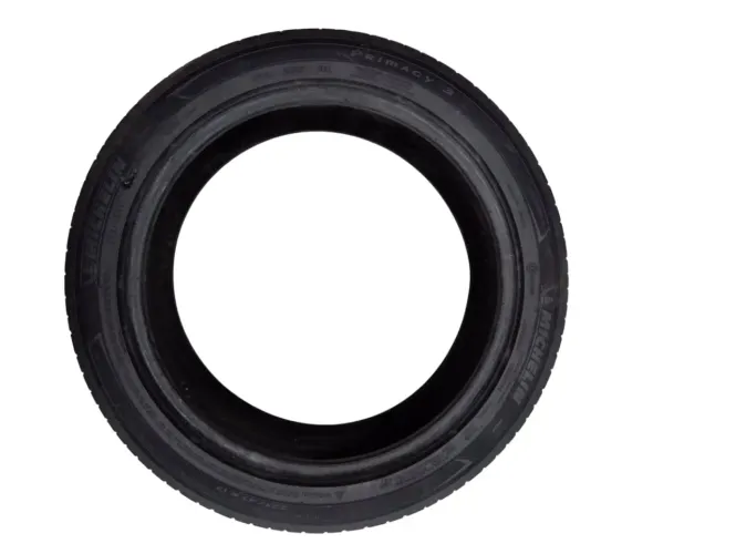 Pneu 225/45/r17 Michelin Detalhes