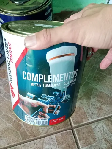 Fundo preparador de paredes