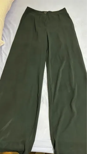 Calça Social Preta Chadely - Tam. G | Tecido Fino com Forro Interno