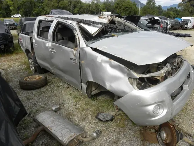 Toyota Hilux 2010 3.0 Diesel Veiculo Destinado A Retirada De Peças